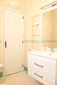 Fantástica Casa com 4 Quartos na Praínha - Image 3