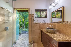 Incredible Ocean Views, Private Pool, Fully Equipped Villa in a Gated Community - Image 4