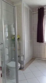 casa de férias aconchegante também adequada para a família extensa, - Image 5