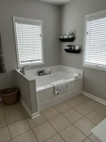 4 Bedroom , 3 Baths  - Sleeps 8+ - Image 4