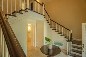 Luxury villa in golf resort near private beach - Image 2
