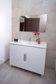 4 * listat hus med havsutsikt och uppvärmd pool 5 minuter från stränderna - Image 3