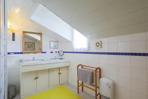 Apartment 'Ty Maen - Charming Cottage' with Wi-Fi - Image 2