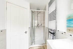 Samphire Cottage by Bloom Stays - sleeps 4 in 2 bedrooms - Image 5