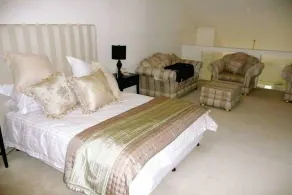 Park Lane Apartment East Melbourne - Image 5