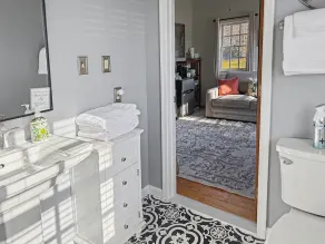 2-Room Chickadee Suite @ Harpers Ferry Guest House - Image 2