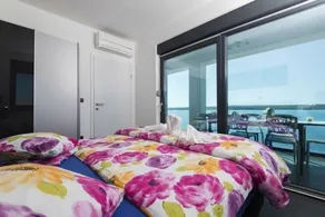 Ferienhaus für 6 Gäste mit 122m² in Maslenica Zadar - Image 3
