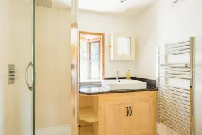 The Gate House - sleeps 4 guests  in 2 bedrooms - Image 3