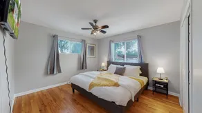 Great two bedroom family spot with convenient access to downtown - Image 3