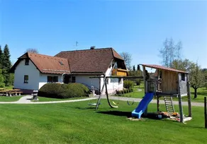 Apartamento 'Ferienhaus Toni Rosenstube' com terraço privado, jardim partilhado e acesso Wi-Fi - Image 2