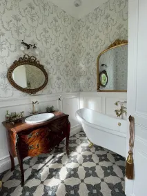 House of Mailly  - Image 2