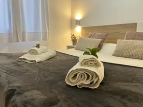 Appartement \"Enzo\" récemment rénové avec Wi-Fi, terrasse et piscine - Image 4