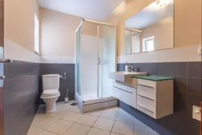 Holiday home with pool and 90 m to the beach - Image 3