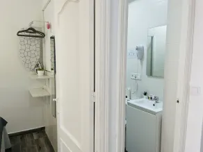 Panama apartment in the center of Nerja - Image 3