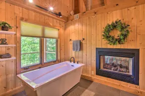 Timberpine Lodge - Escape to the Country - Image 3