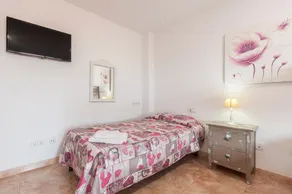 Ferienwohnung 'Malgrat' mit Privatterrasse, WLAN und Klimaanlage - Image 3