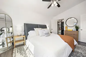 Modern Comfort in Central Austin!! Very close to UT - Image 5