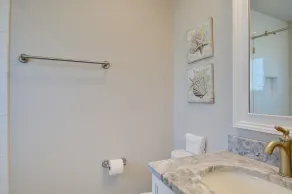 Experience beachfront luxury at Suite Southern Charm, Oak Island's perfect getaway for 30! - Image 4