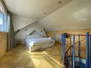 2 BEDROOM  APARTMENT, WEST LONDON - Image 5