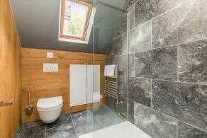 Poundgate Park Holiday House 8 Bedroom in 2 adjoining properties ,1h from London - Image 3
