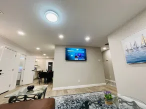 New! Stylish Home, 4TVs, 5min to Dwntwn! Pets ok! - Image 2