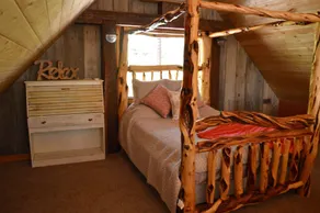 The Perfect Rustic Luxurious Getaway Cabin - Image 3