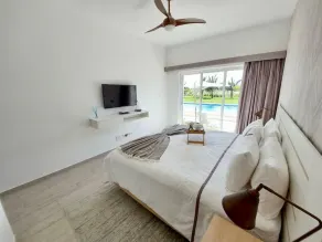 ULTRA MODERN 2BR WITH POOL ON GOLF COURSE NEXT TO HARD ROCK CASINO - Image 5
