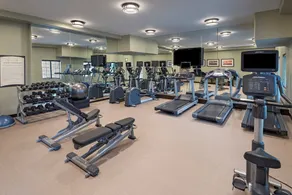 Free Breakfast Buffet Included! Gym, Business Center, Pool Access. - Image 2