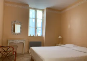 Le Fontauris, rez de jardin pour 4 personnes au coeur de Forcalquier - Image 4