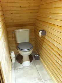 Sehr schöne Wohnung in Holzhaus - Image 3