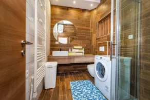 Holiday House with Private Terrace. High speed Wi-Fi Internet. - Image 3