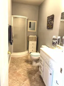 Beautiful Home in Happy Valley 2.2 Miles from Beaver Stadium - Image 5