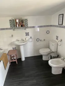 Smuk fritliggende Charentais bondegård med stor pool og åben udsigt - Image 5