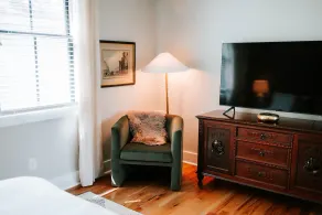 Luxe 2BR Cabin C by MHM Luxury Properties - Image 3