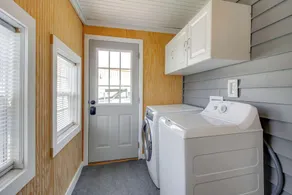 Lakes, Whiskey & More! Charming Home in Tullahoma - Image 2