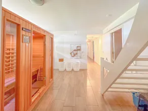 Luxury holiday home with wellness facilities - Image 2