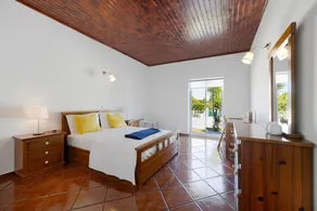Villa 'Oliveira' mit privatem Pool, privatem Garten und WLAN - Image 5