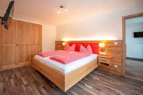 Apartment for 1-2 people, separate bedroom, shower / toilet, balcony, 40 sqm - Image 5