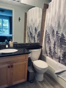 Spacieux/calme 2 chambres, 2 salles de bain avec vue sur la montagne/piscine/jacuzzi/remise de 7 nuits ! - Image 2
