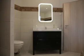 Casa de férias até 25 pessoas, sala de jantar comum na casa, terraço e jardim - Image 2
