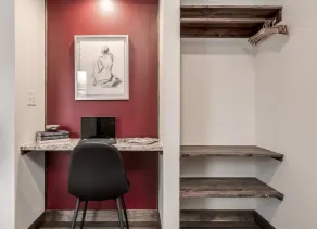 Work & Dine | Free Parking | Simple Comfort - Image 2