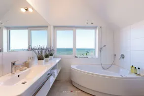 An der Ostsee 17b - 1.Reihe am Wasser, 2 Etagen, Sauna, Whirlpool, Kamin, Balkon - Image 3