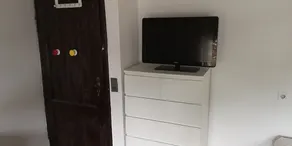 Vacation apartment in the heart of Ahnatal - Image 2