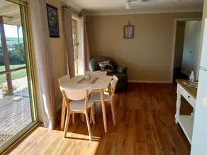 Parkesbourne Farmstay - Image 3