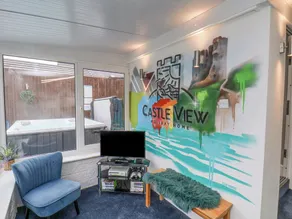 CASTLE VIEW, pet friendly, character holiday cottage in Burniston - Image 4