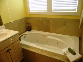 Spectacular Oceanfront Beach House Avec New Pool! Réservez vos places Aujourd'hui - Image 4