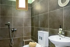 Studio Apartment 'Old Boat Double Studio 6' with Sea View, Wi-Fi and Air Conditioning - Image 3