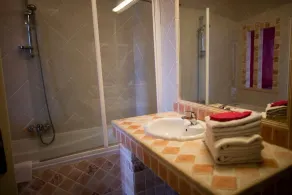 River View property sleeping up to 14 people with indoor spa pool and sauna - Image 4