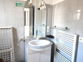 Casa a 200 metri dalla spiaggia con giardino recintato sulla ILE GRANDE - Image 3