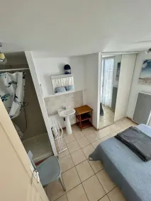 RDC de Maison avec jardin - Image 3